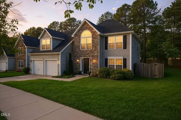 709 Holly Thorn Trace, Holly Springs, NC 27540