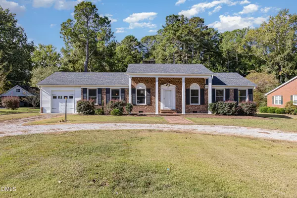 611 E 2nd Street, Kenly, NC 27542