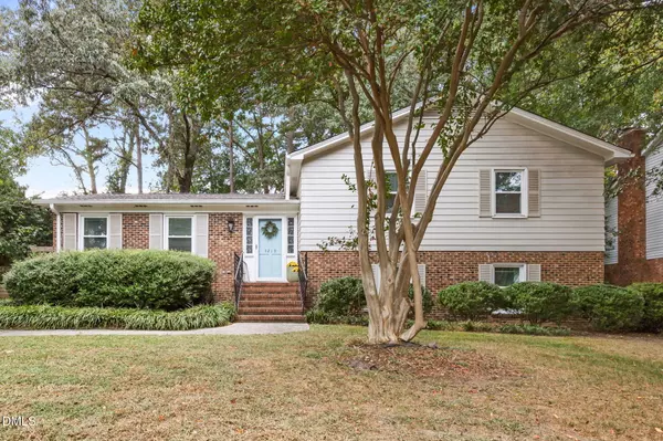 5219 Knollwood Road, Raleigh, NC 27609