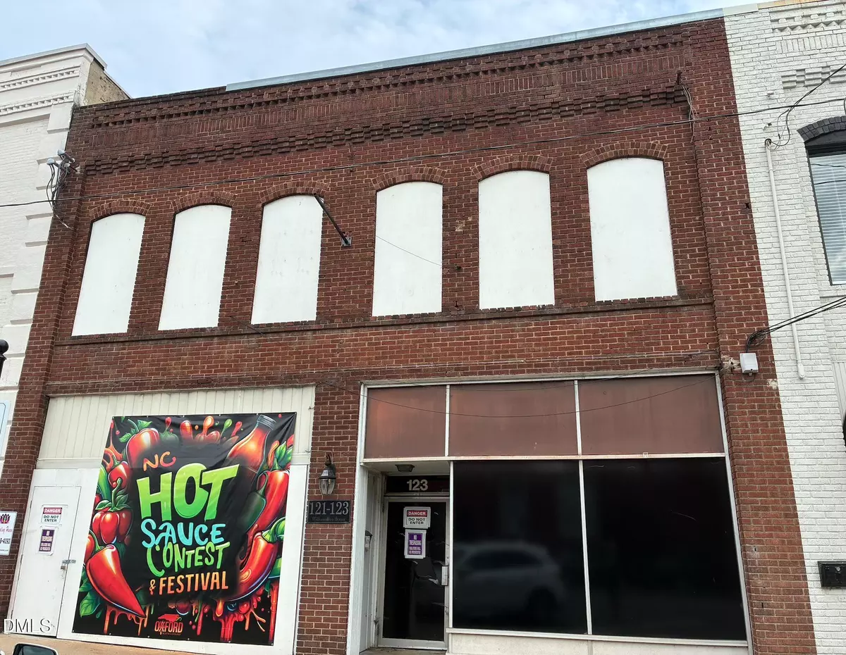 Oxford, NC 27565,121 Williamsboro Street