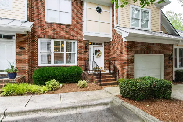 222 Ashton Hall Lane, Raleigh, NC 27609