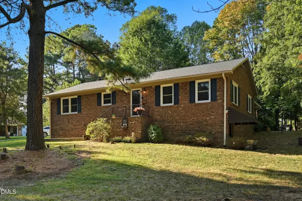 2007 Sunnybrook Drive, Burlington, NC 27215