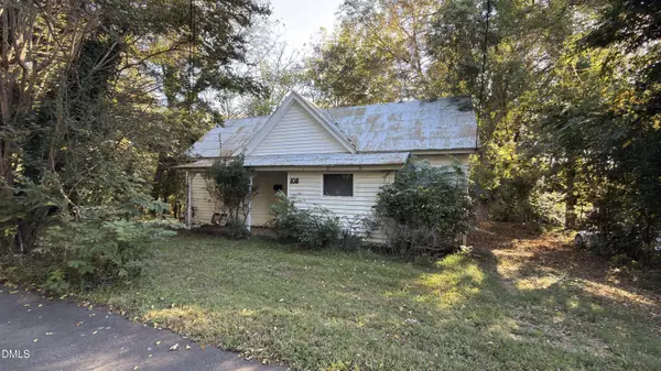 108 N Hillsborough Avenue, Hillsborough, NC 27278