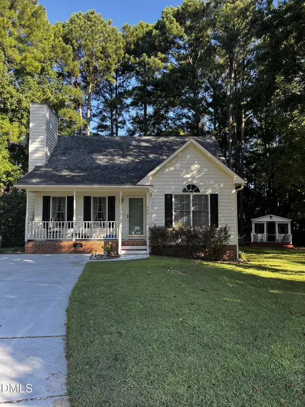 998 Kintail Court, Wake Forest, NC 27587