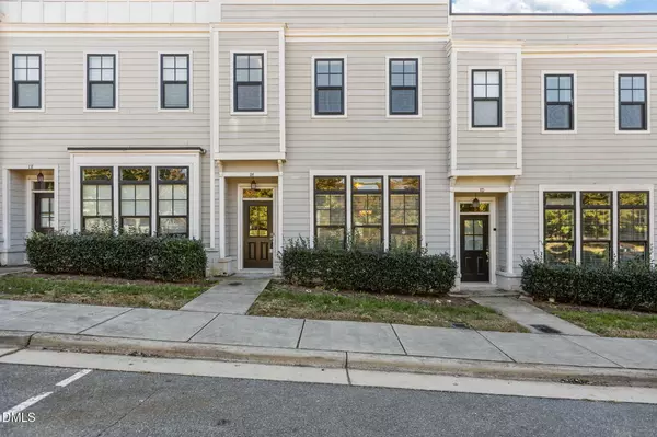 114 Philips Square, Chapel Hill, NC 27516