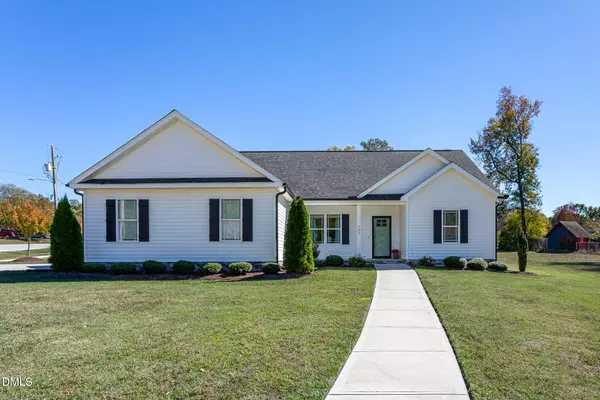 101 Briarwood Court, Louisburg, NC 27549