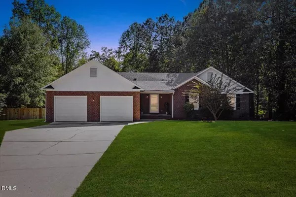 7679 Spurge Drive, Fayetteville, NC 28311