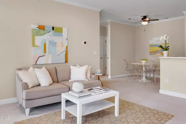 701 Copperline Drive #305, Chapel Hill, NC 27516