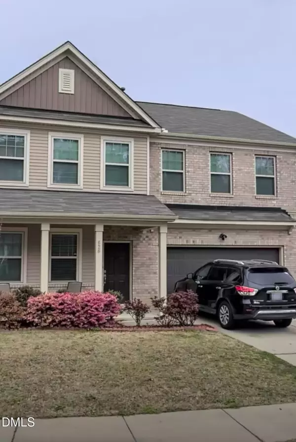 626 Lavenham Lane, Fuquay Varina, NC 27526