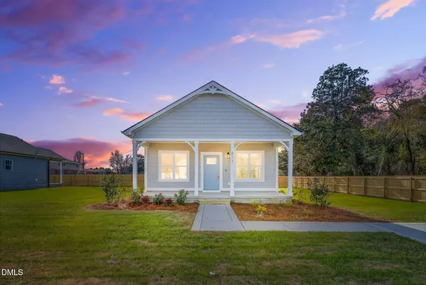 611 W Godwin Street, Dunn, NC 28334