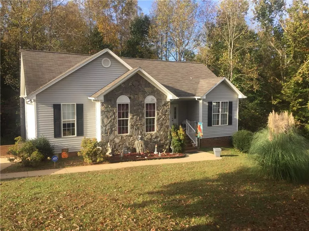 Graham, NC 27253,102 Joe Court