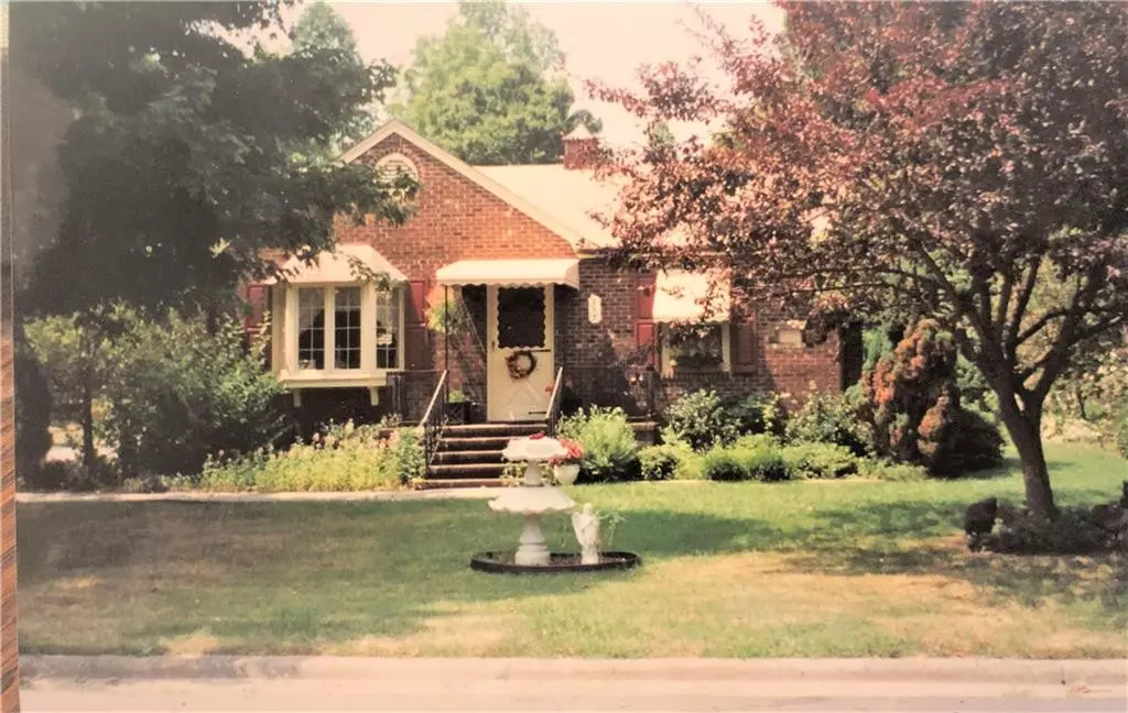 Gibsonville, NC 27249,717 Dick Street