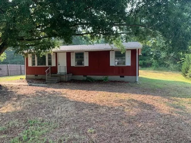 245 7th Street, Yanceyville, NC 27379