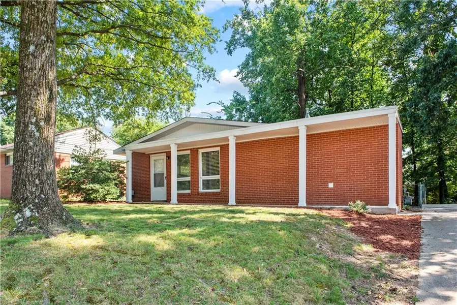 1604 E Cone Boulevard, Greensboro, NC 27405