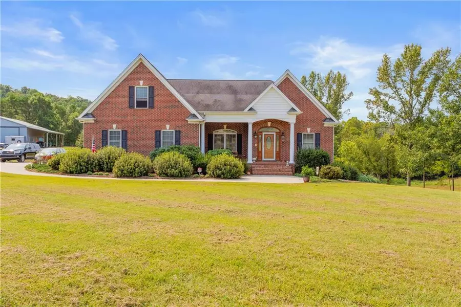 2262 Overlook, Denton, NC 27239