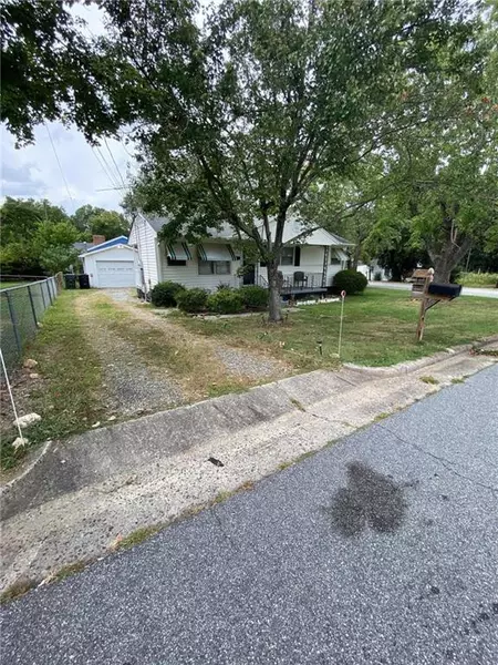 414 Chestnut Street, Burlington, NC 27217