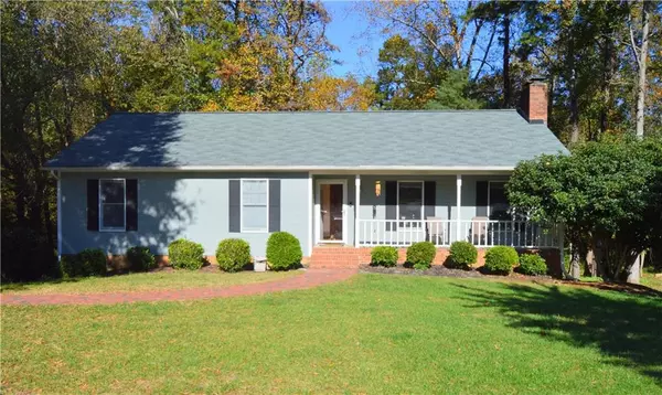 1817 Rivertrace Point, High Point, NC 27265