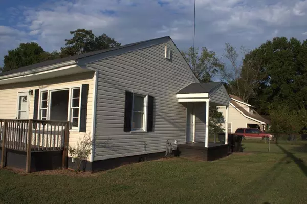 Burlington, NC 27217,1214 Queen Ann