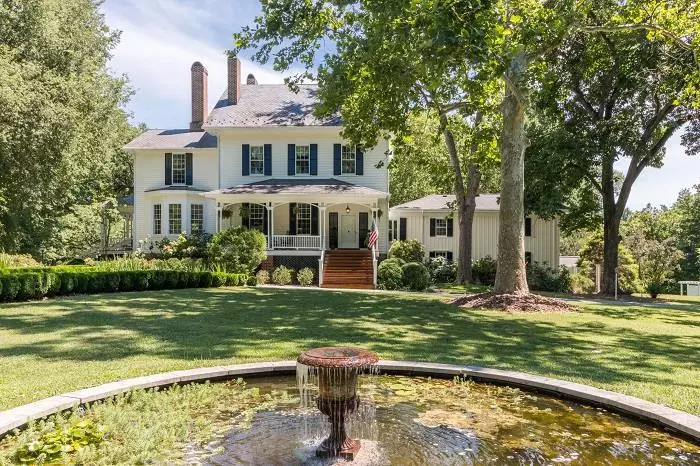 Hillsborough, NC 27278,201 S Cameron Street