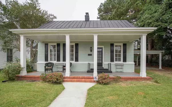 307 N McKay Avenue, Dunn, NC 28334