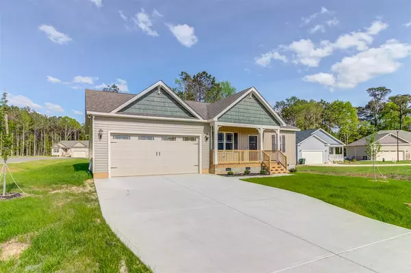 15 Stone Bank Circle, Selma, NC 27576