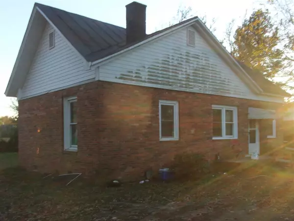 101 Holts Pond Road, Princeton, NC 27569