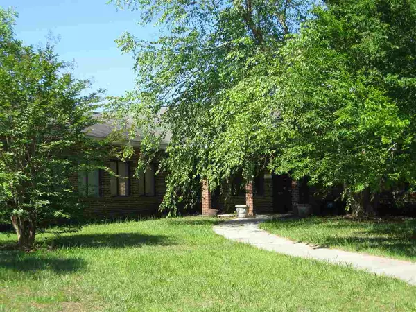 1101 River Road, Selma, NC 27576