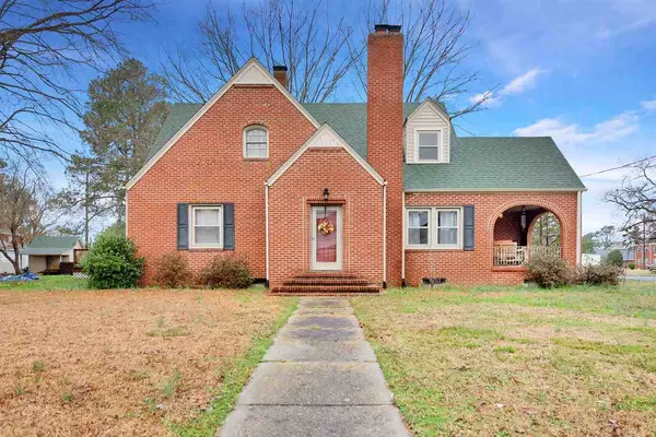 106 E 2nd Street, Princeton, NC 27569