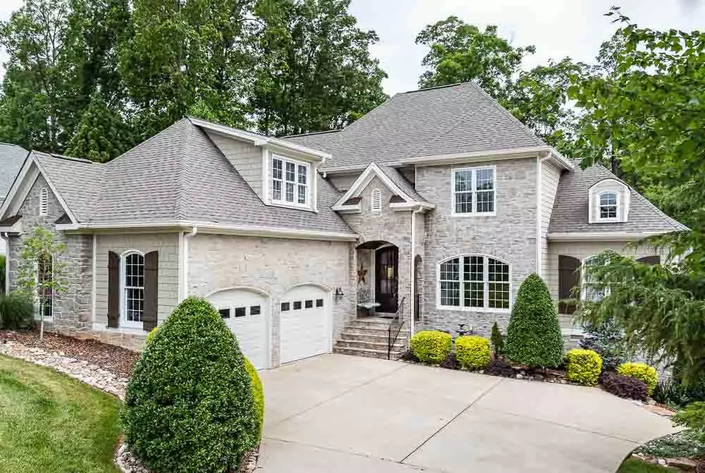 Chapel Hill, NC 27517,19 Kingswood Lane #19