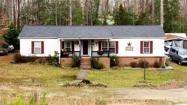 135 Sailboat Lane, Macon, NC 27551