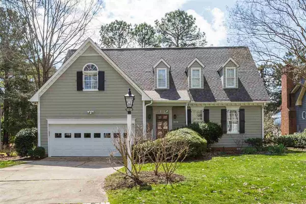 2068 Carriage Way, Chapel Hill, NC 27517