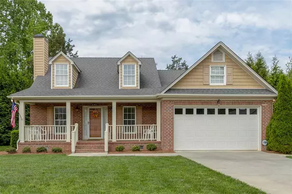 106 Somerset Court, Mebane, NC 27302