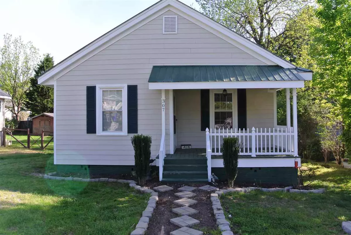 Mebane, NC 27302,307 W Austin Street