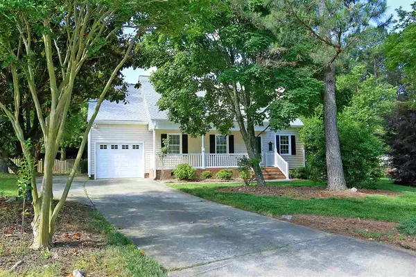 404 St John Court, Holly Springs, NC 27540