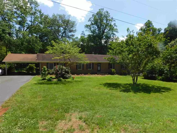 1009 Parkwood Drive, Siler City, NC 27344
