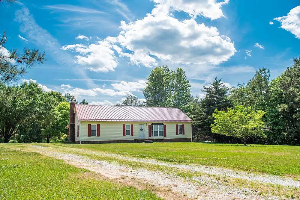 Roxboro, NC 27574,441 Woody Store Road