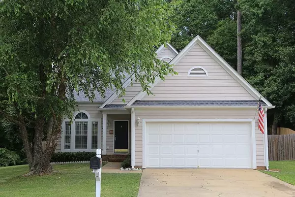 1016 Silverstone Way, Holly Springs, NC 27540