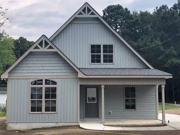 207 W Lewis Street, Four Oaks, NC 27524