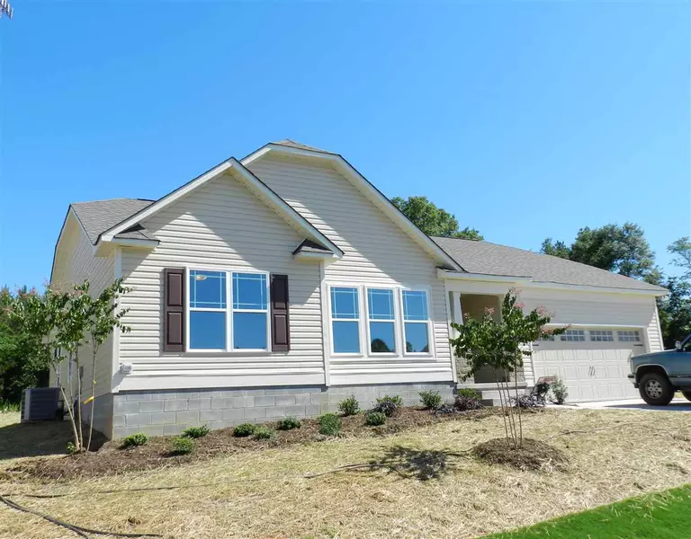 185 Highcroft Circle, Benson, NC 27504