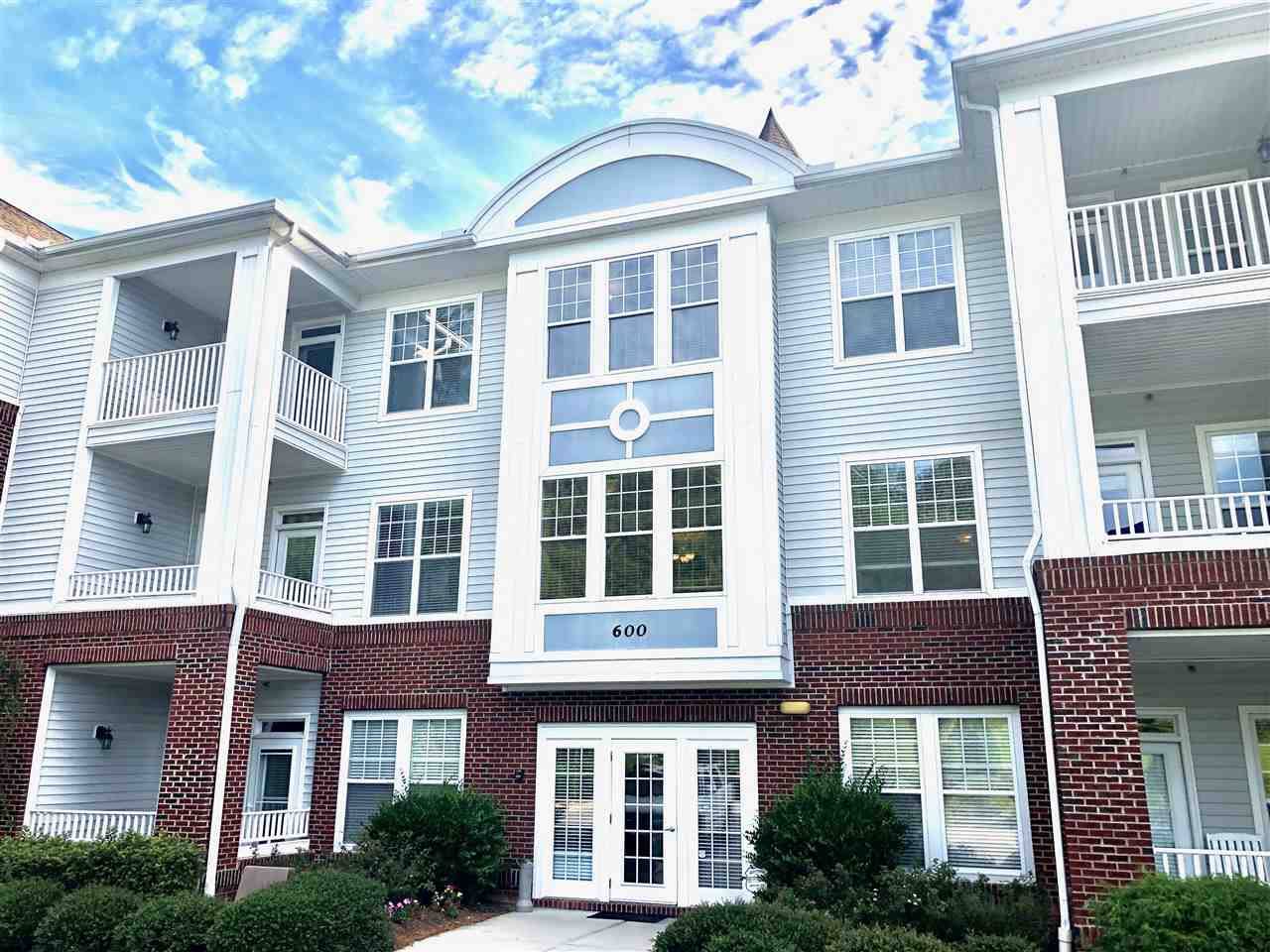624 Eyam Hall Drive #624, Apex, NC 27502