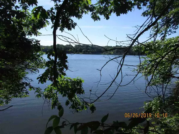 11 W Lakefront Drive,  Leasburg,  NC 27291