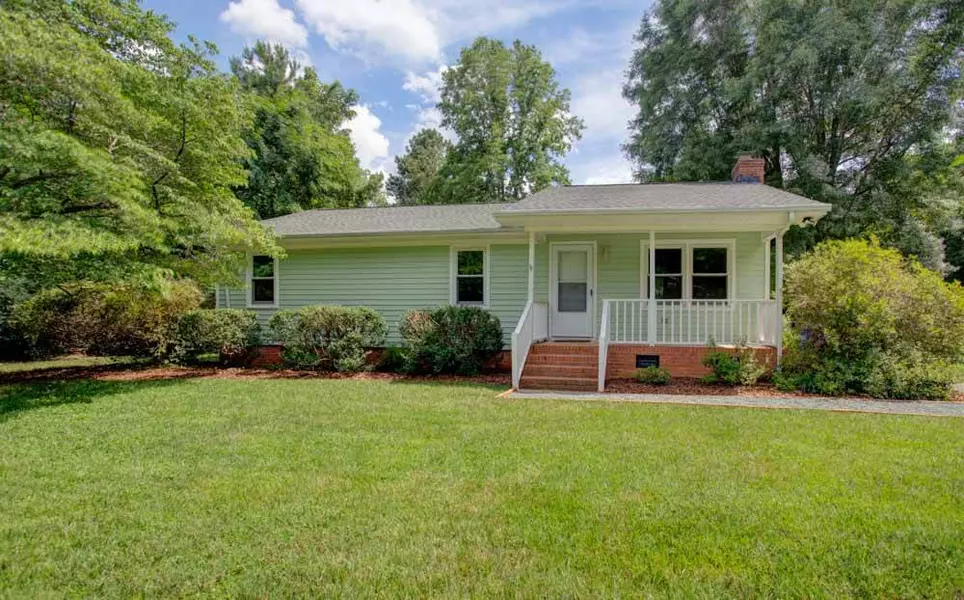 2203 Winterberry Drive, Chapel Hill, NC 27514