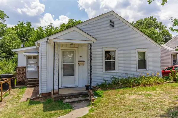 1128 Ava Street, Burlington, NC 27215