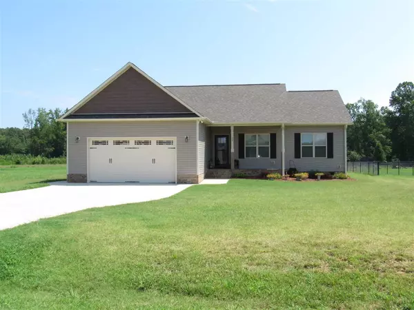 28 Cam Circle, Kenly, NC 27524