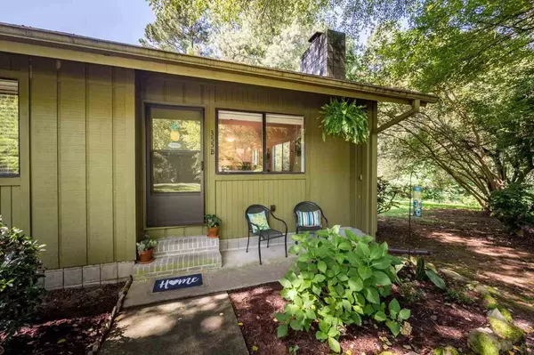 355 Cedar Lake Road #B, Chapel Hill, NC 27516
