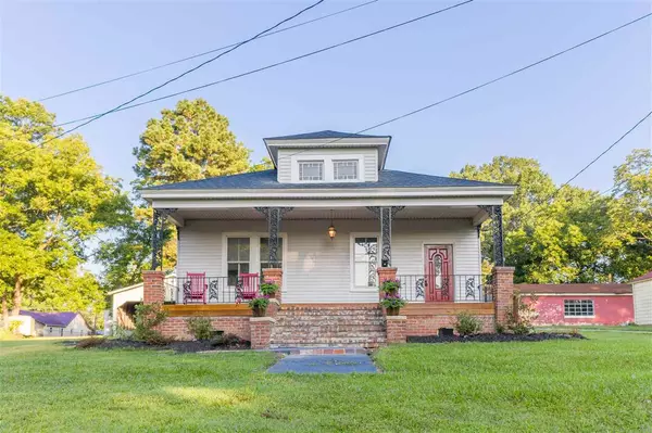 220 S Hillsborough Street, Franklinton, NC 27525