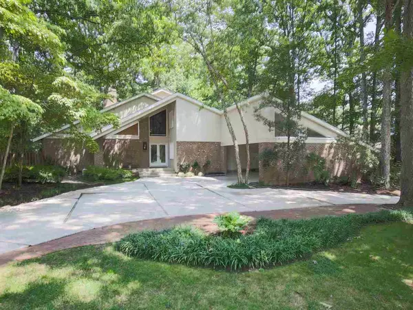 3140 Sussex Road, Raleigh, NC 27607