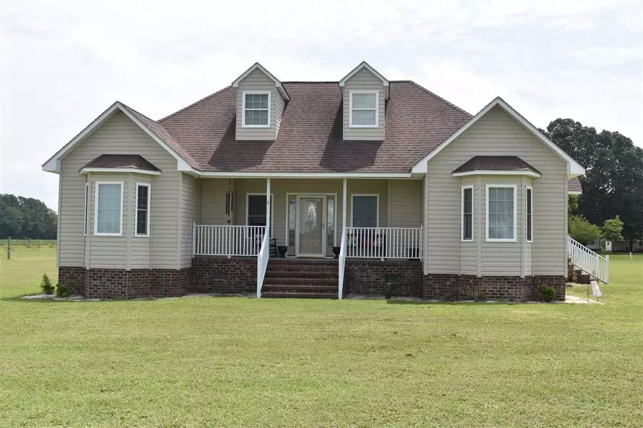 704 Piney Grove Road, Albertson, NC 28508