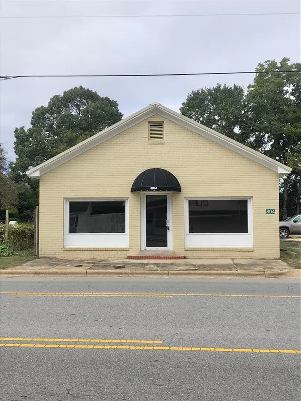 804 S Clinton Avenue, Dunn, NC