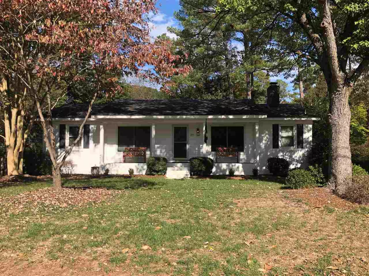 Raleigh, NC 27609,211 Pinecroft Drive